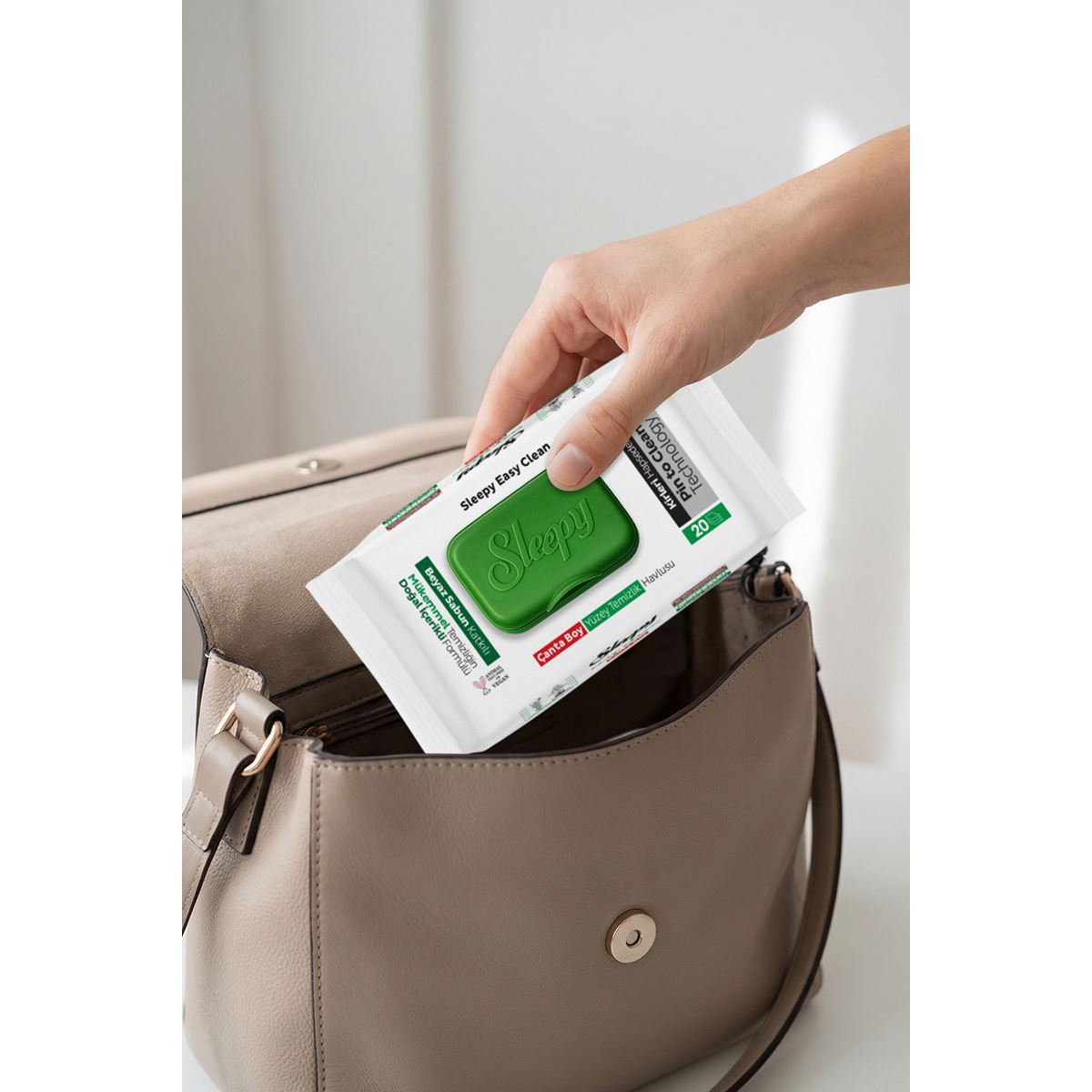 Sleepy Easy Clean Travel Pack Surface Cleaning Wipes with White Soap – 20 Wipes